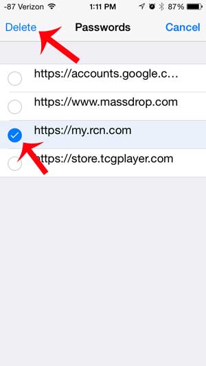 select the password to delete, then hit the delete button
