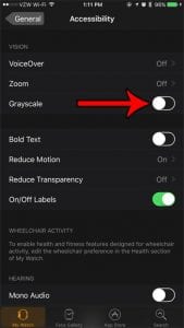 how to turn off grayscale on apple watch