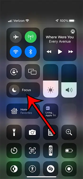 how to enable Focus Mode from the Control center