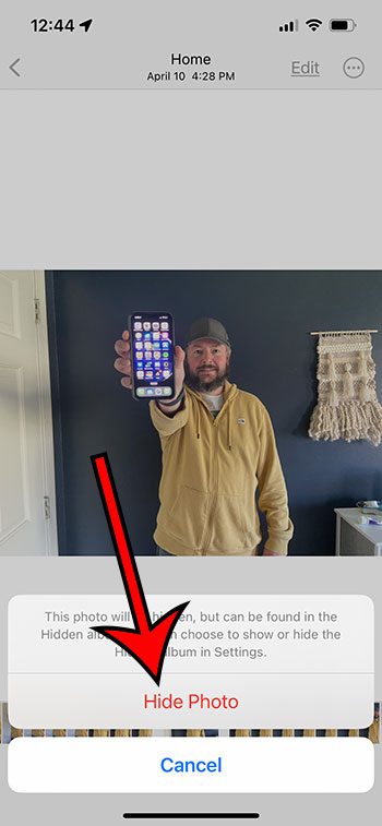 how to hide a picture on iPhone 13