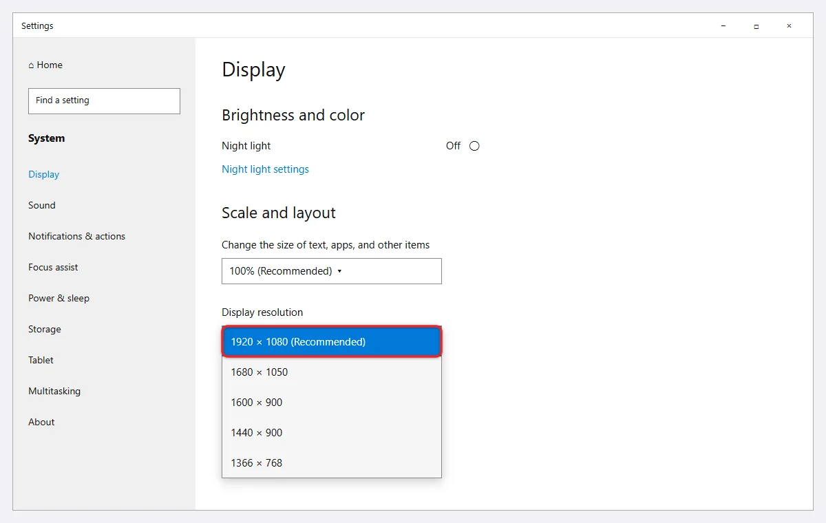 How to Change Screen Resolution in Windows 10 (and Windows 11) 1 Display resolution list in Windows 10 Display settings with the Recommended option