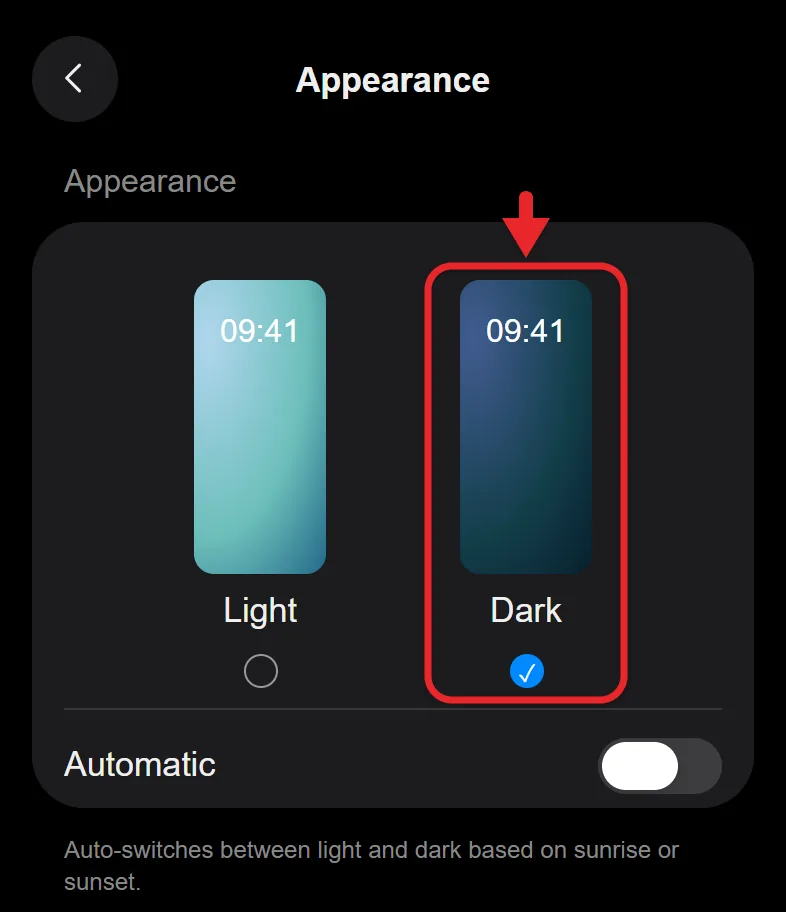 How to Change the Text Message Display on iPhone 2 iPhone Settings Appearance screen with the Dark option selected